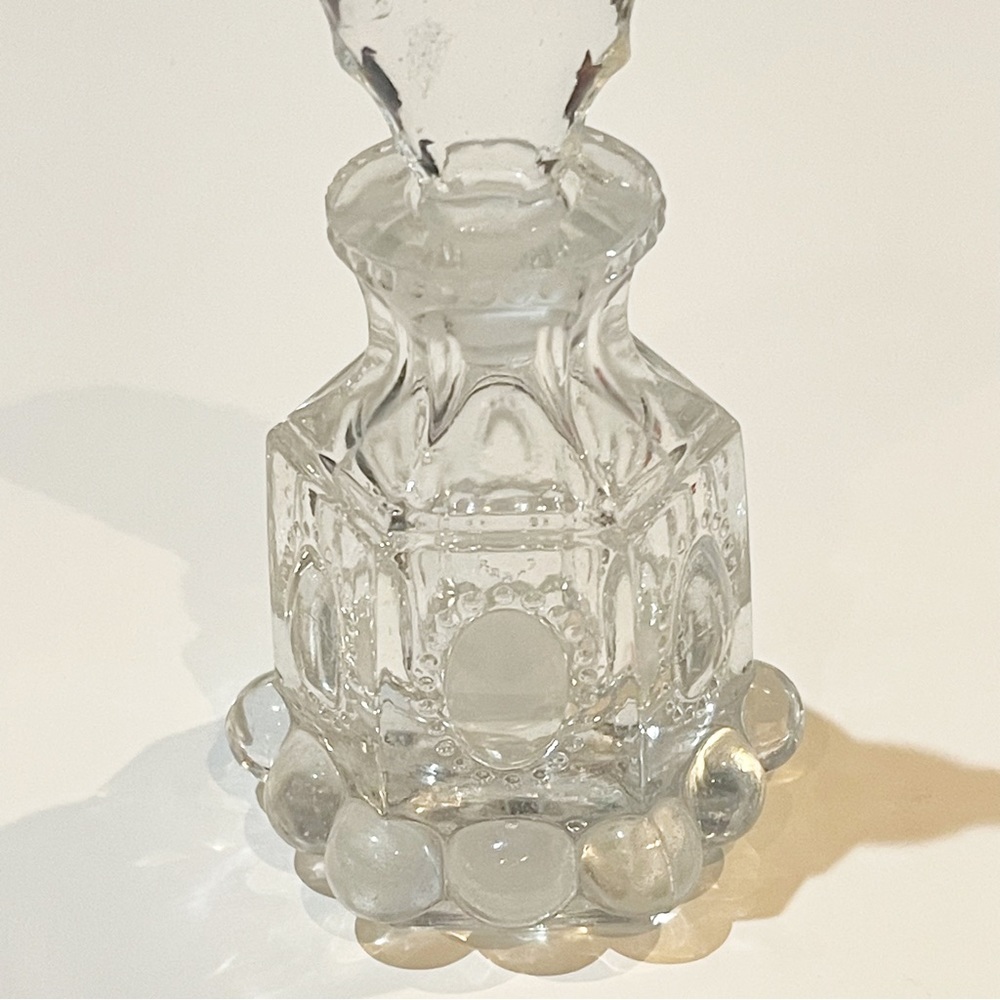 Vintage / Antique Perfume Bottle with Stopper Glass Crystal - Picture 9 of 14